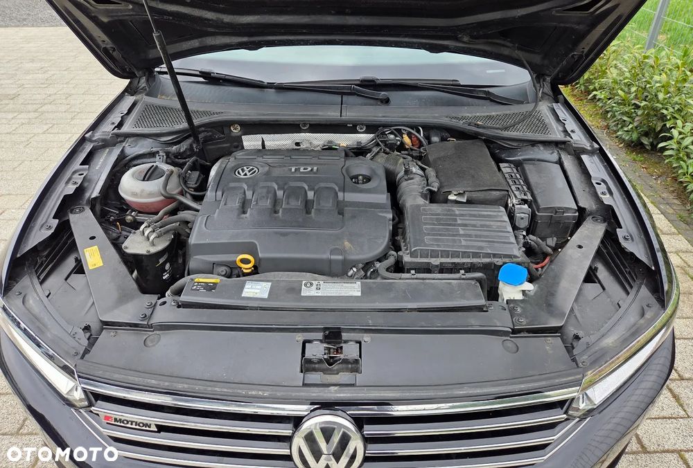 Volkswagen Passat Variant 2.0 TDI (BlueMotion Technology) Comfortline - 17