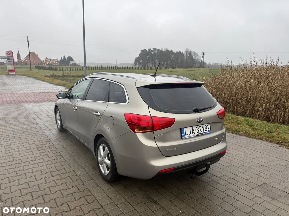 Kia Ceed 1.6 GDI Platinum Edition - 3