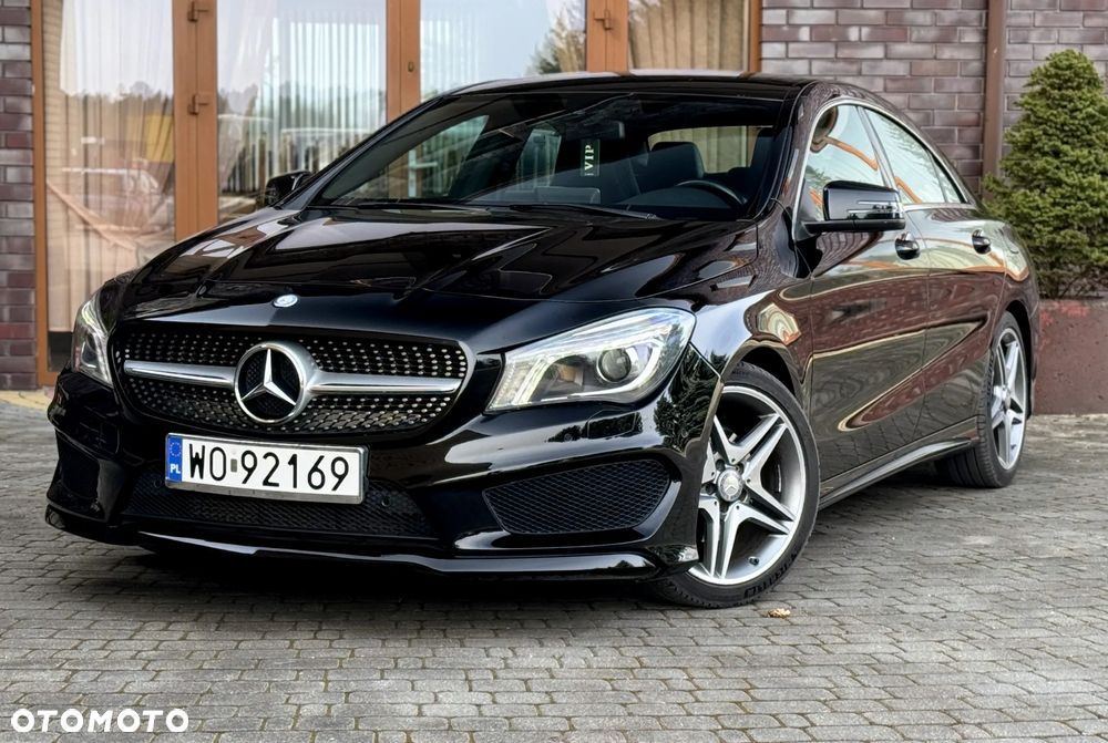 Mercedes-Benz CLA 180 7G-DCT AMG Line - 11