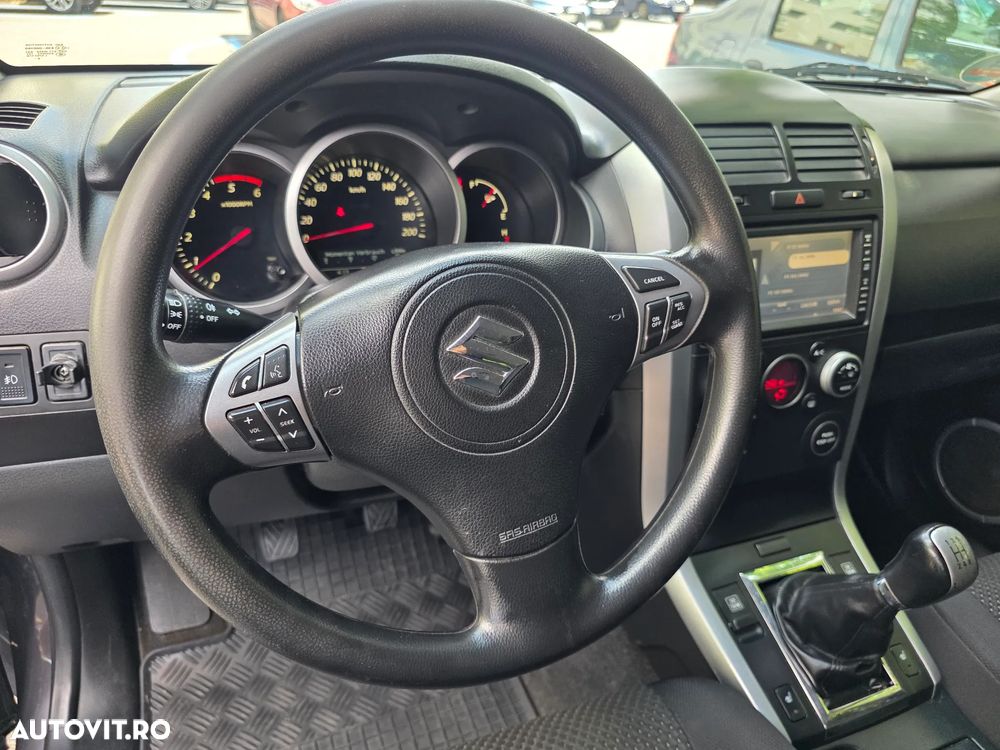 Suzuki Grand Vitara 1.9 DDIS JLX Navi - 6