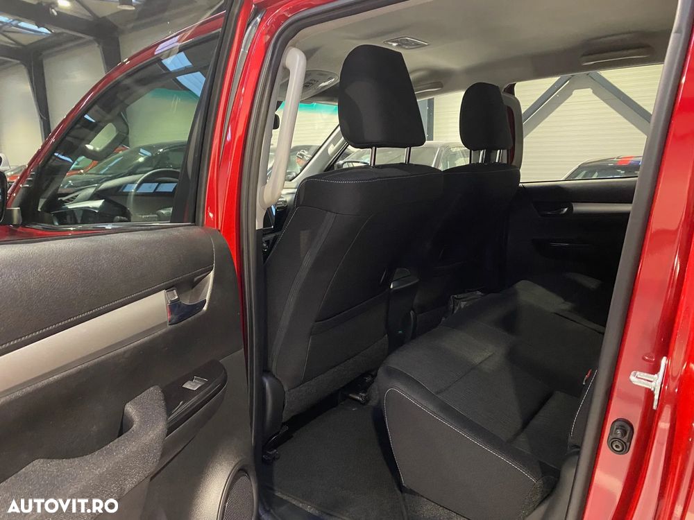 Toyota Hilux 2.4D 150CP 4x4 Double Cab AT Style - 16