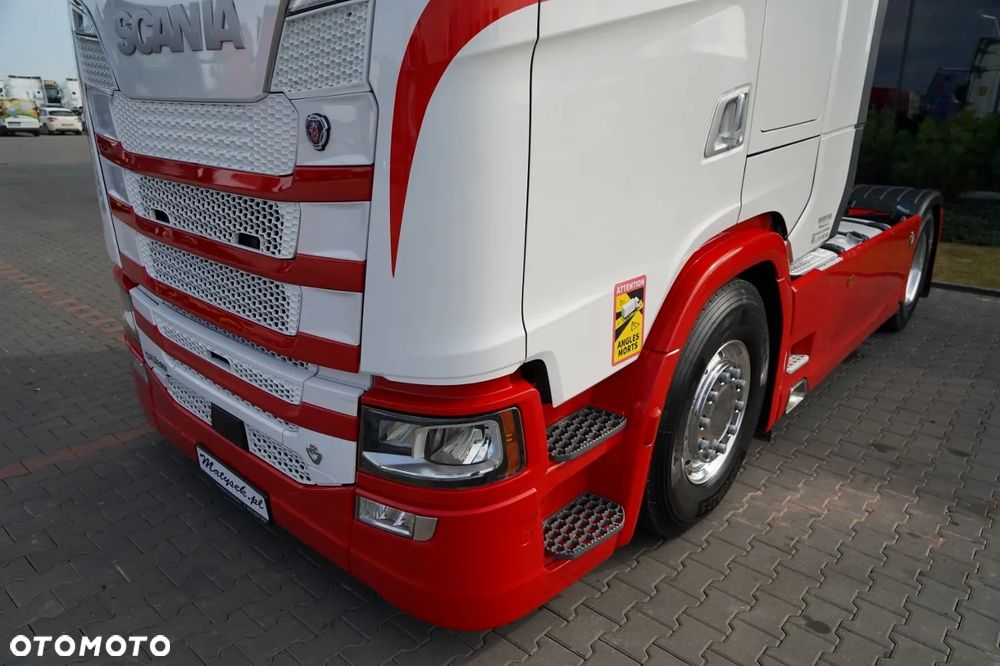 Scania S 580 / V8 / RETARDER / KLIMA POSTOJOWA / CAŁA NA PODUSZKACH / ALUFELGI  /  SKÓRY / OPONY 100% / - 12