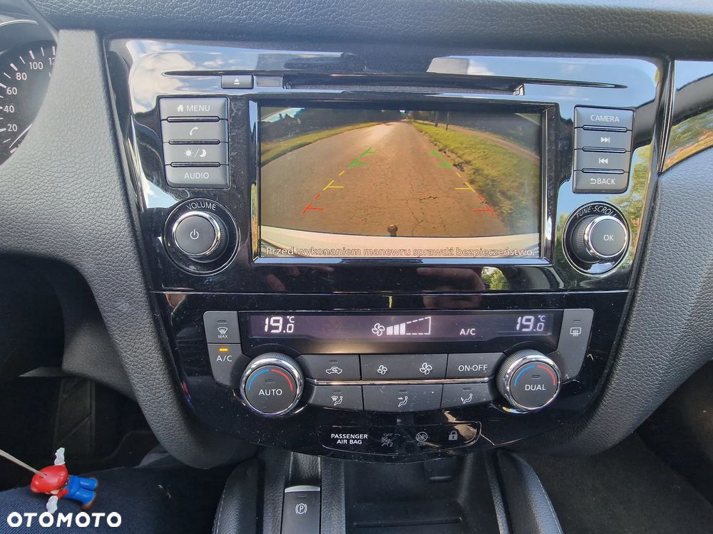 Nissan Qashqai 1.5 dCi DCT ACENTA - 21