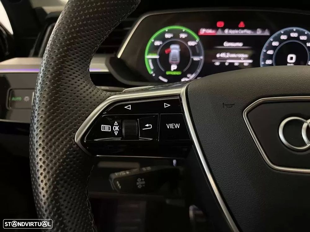 Audi Q8 e-Tron Sportback 50 quattro S line - 35