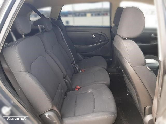 Peças Kia Carens IV 1.7 CRDi 2015 - 8