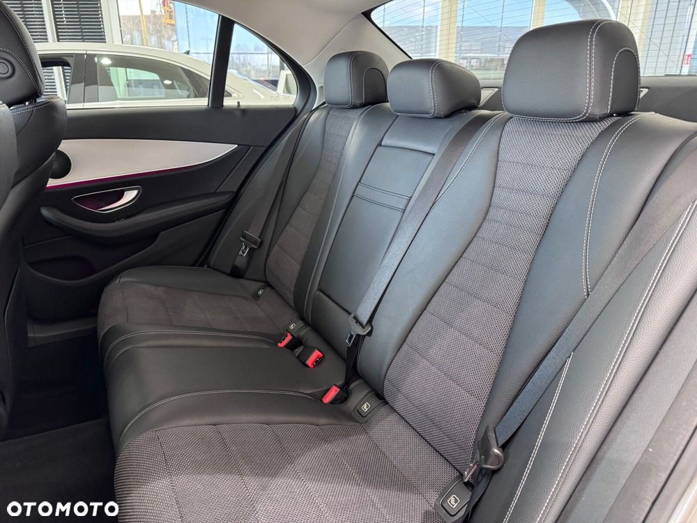 Mercedes-Benz Klasa E - 13