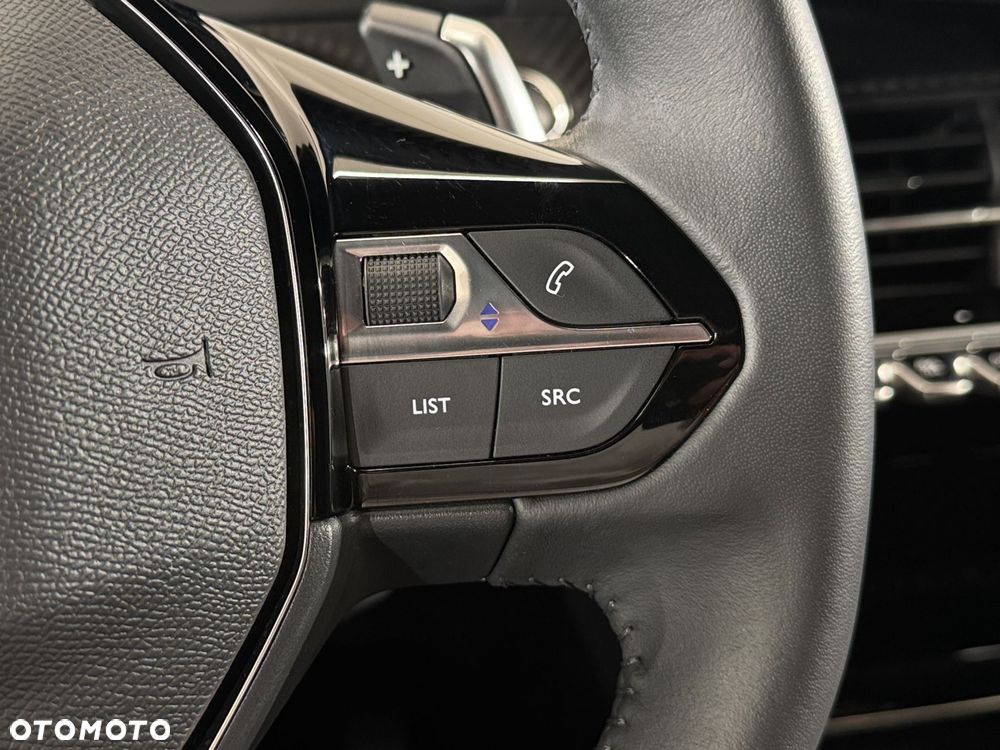 Peugeot 2008 - 18
