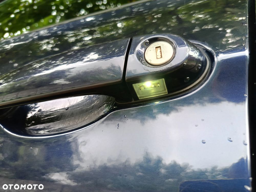 BMW Seria 3 320d Sport-Aut Blue Performance Sport Line - 7