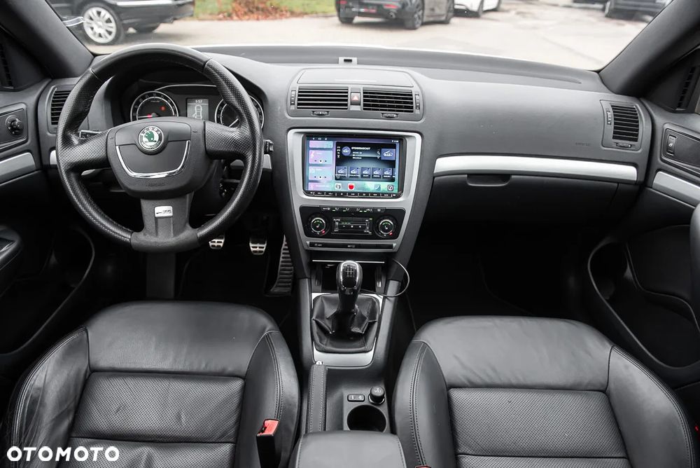 Skoda Octavia 2.0 TDI RS - 6
