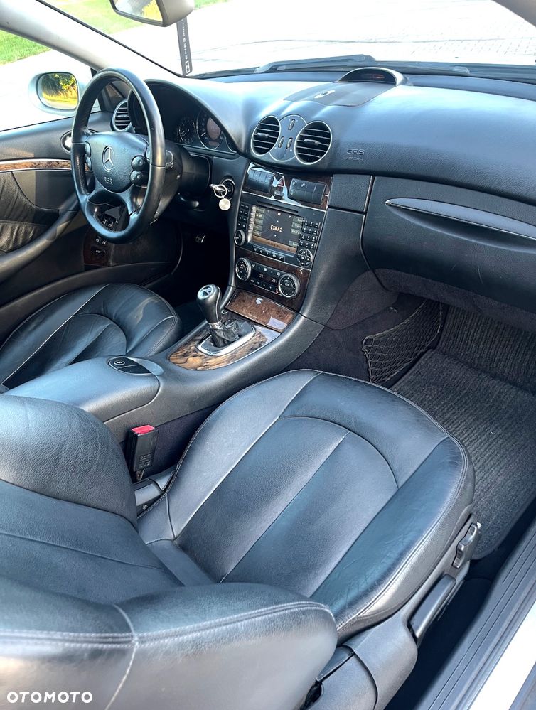 Mercedes-Benz CLK - 14