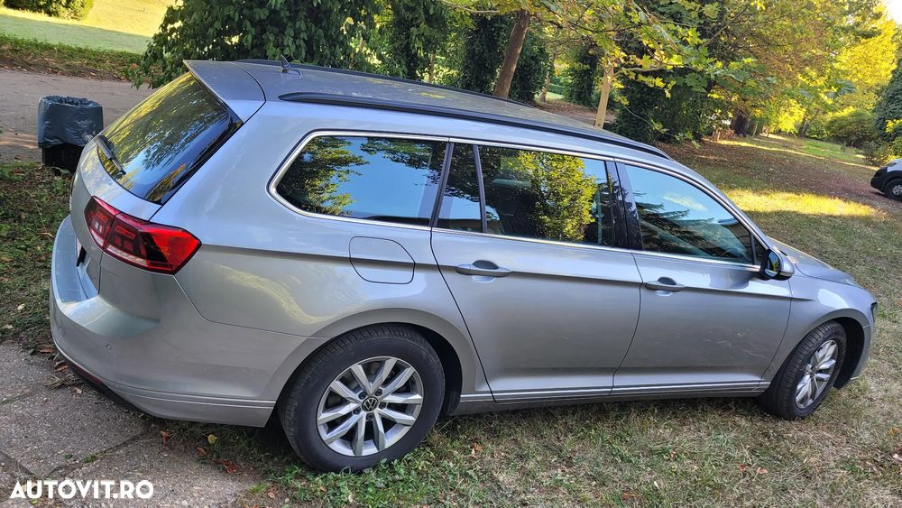 Volkswagen Passat Variant 2.0 TDI DSG Comfortline - 8