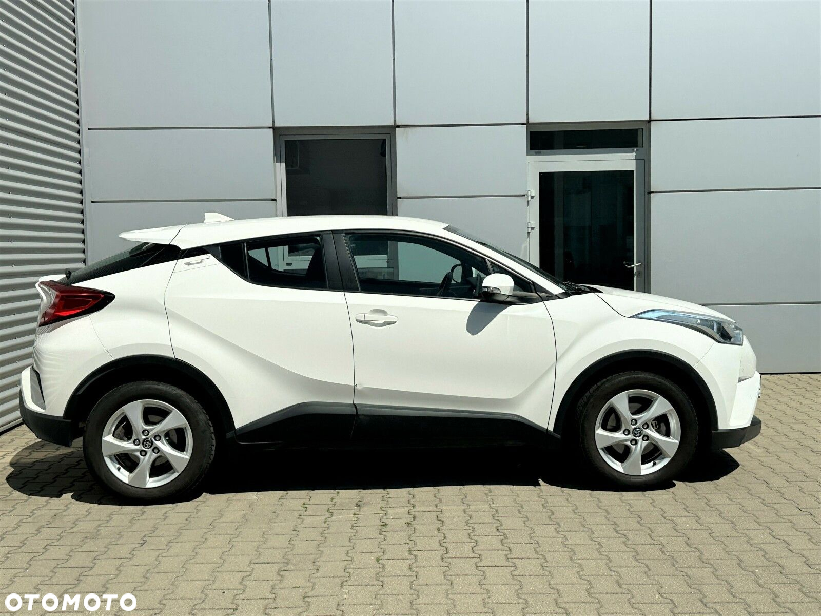 Toyota C-HR 1.2 T Active - 6