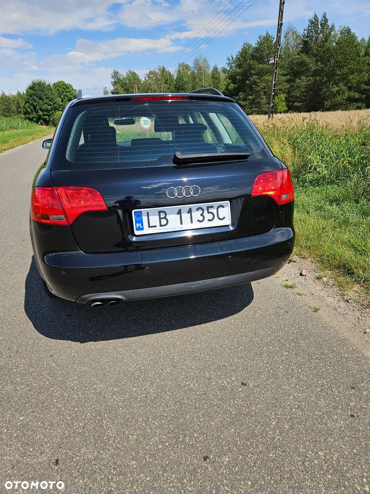 Audi A4 Avant - 10