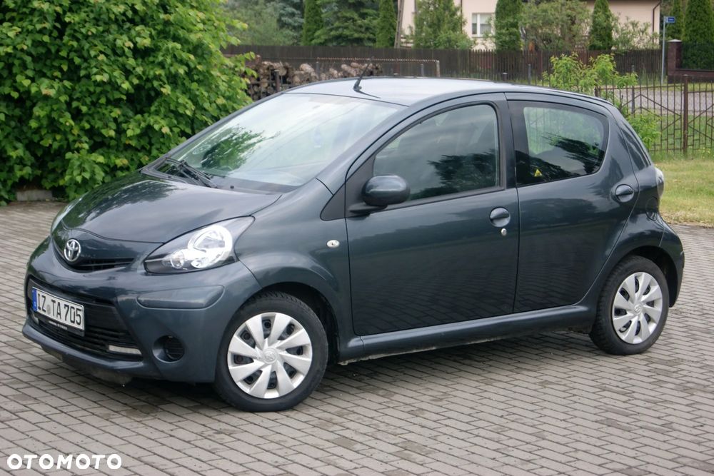 Toyota Aygo Connect - 4