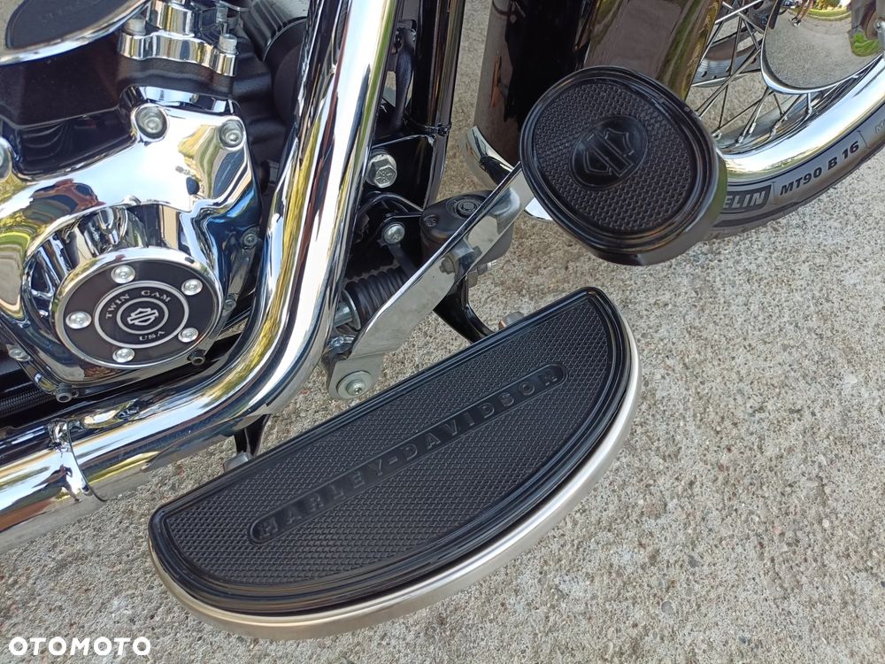 Harley-Davidson Softail Heritage Classic - 20