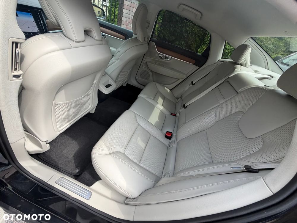 Volvo S90 D5 SCR AWD Inscription - 33