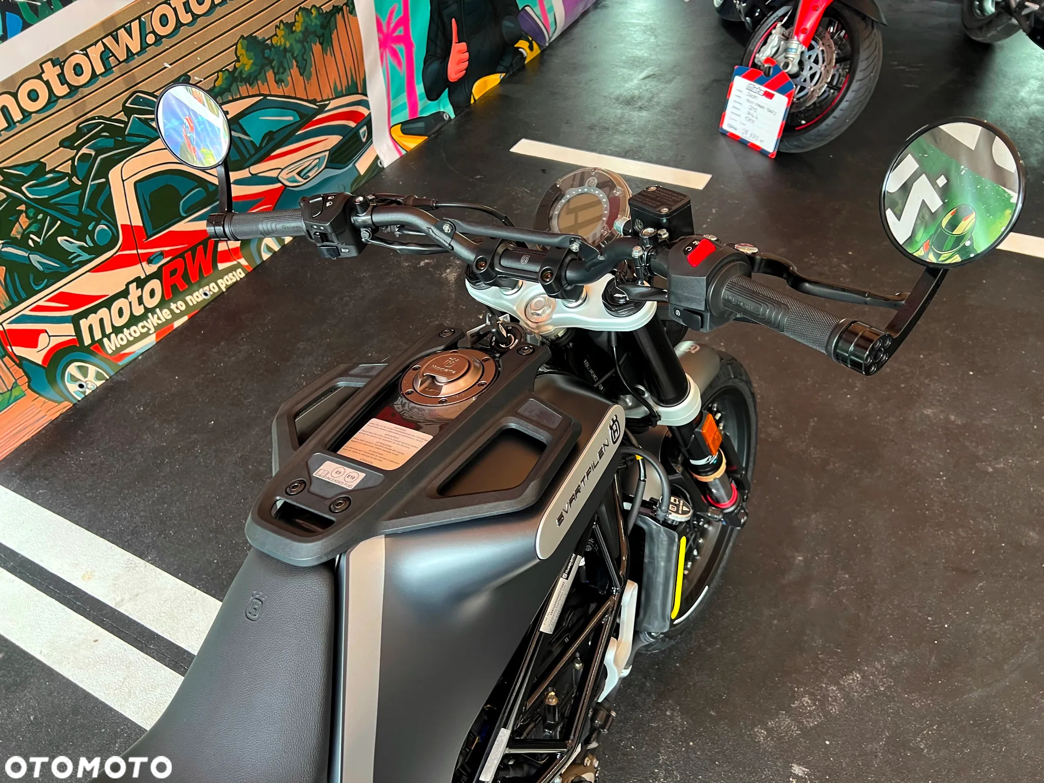 Husqvarna Svartpilen - 9