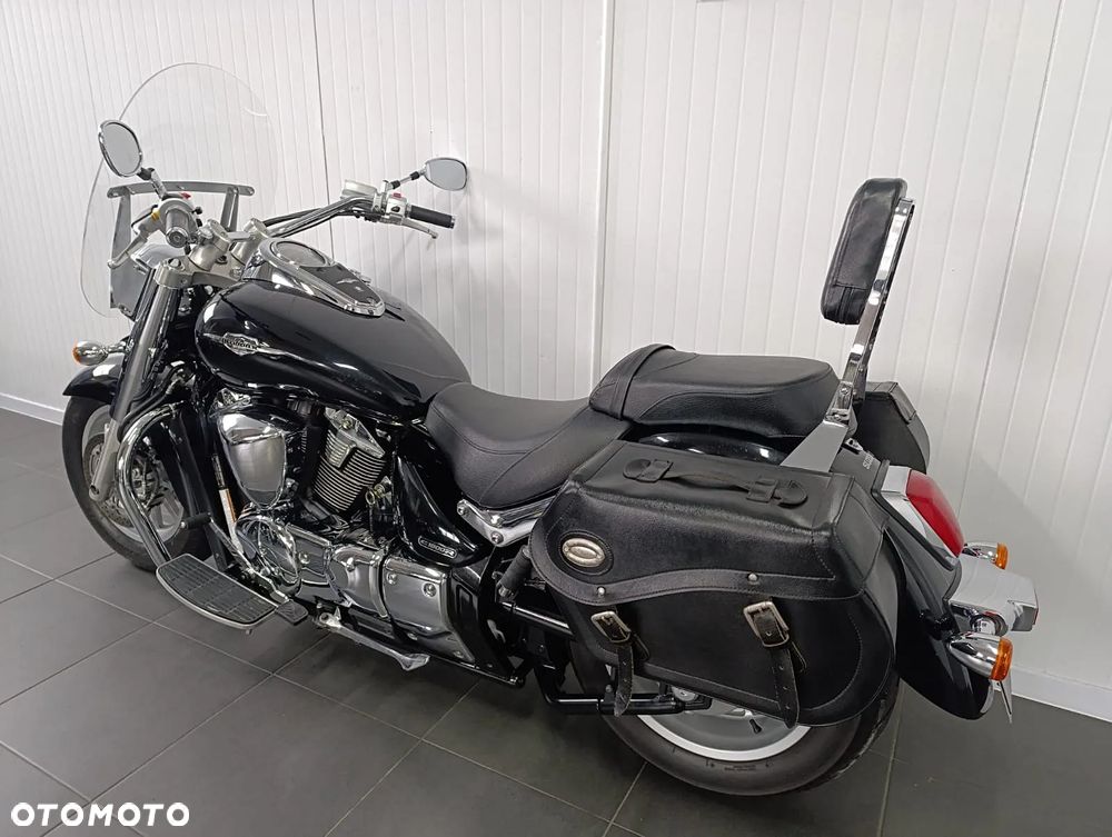 Suzuki Intruder - 8