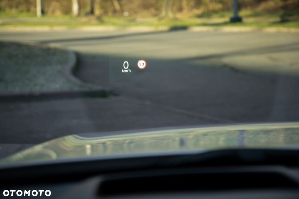 Volvo V90 Cross Country D5 AWD Pro - 37