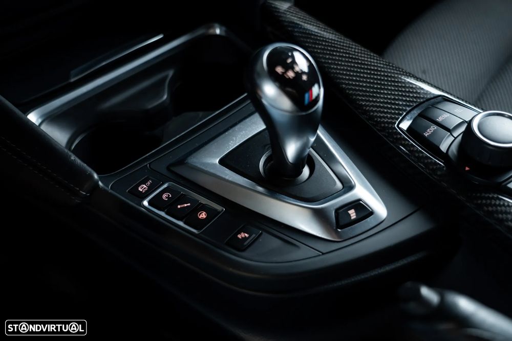 BMW M3 Auto - 22