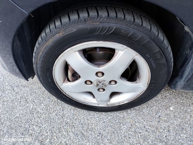 Peugeot 107 1.0 Active - 19