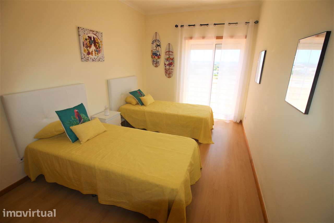 Armação de Pêra T2 Quinta dos Arcos, Semi-Novo com Garagem e Piscina - Grande imagem: 4/11