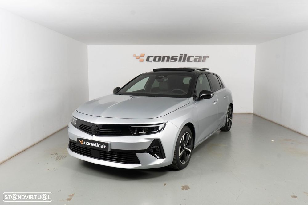 Opel Astra 1.2 T GS Line Aut. - 1