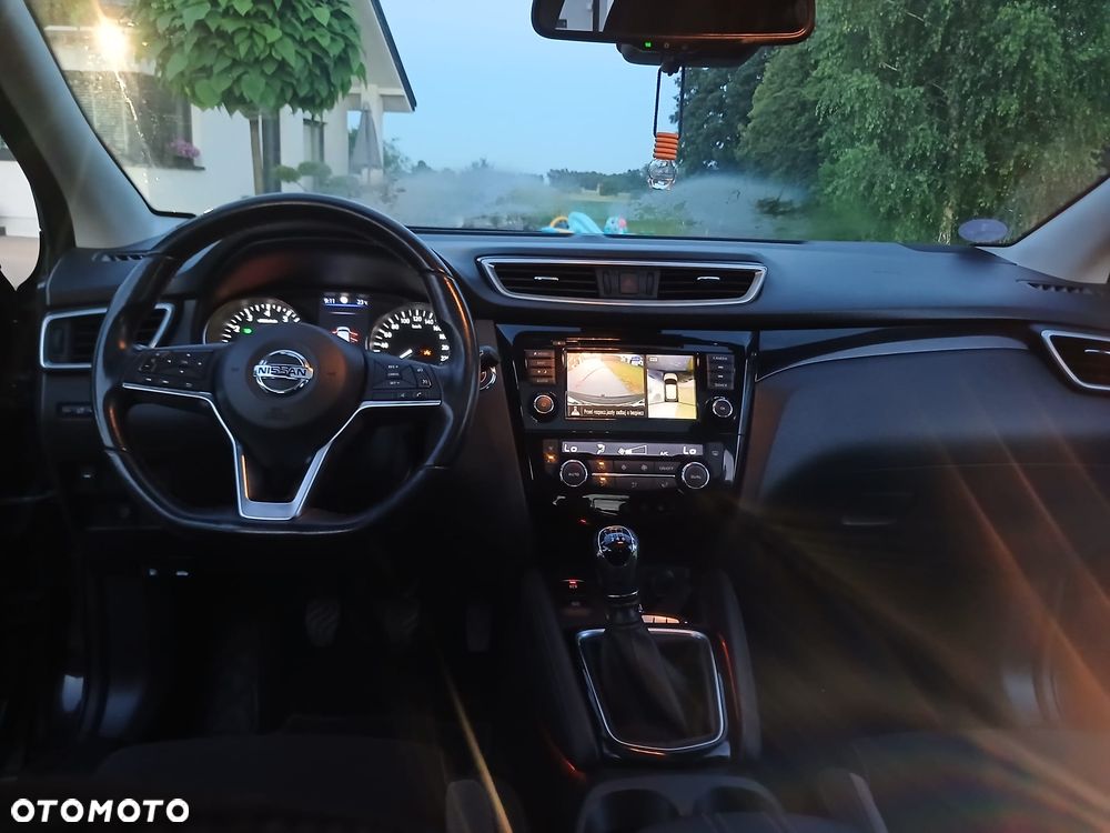 Nissan Qashqai 1.3 DIG-T MHEV Premiere Edition - 8