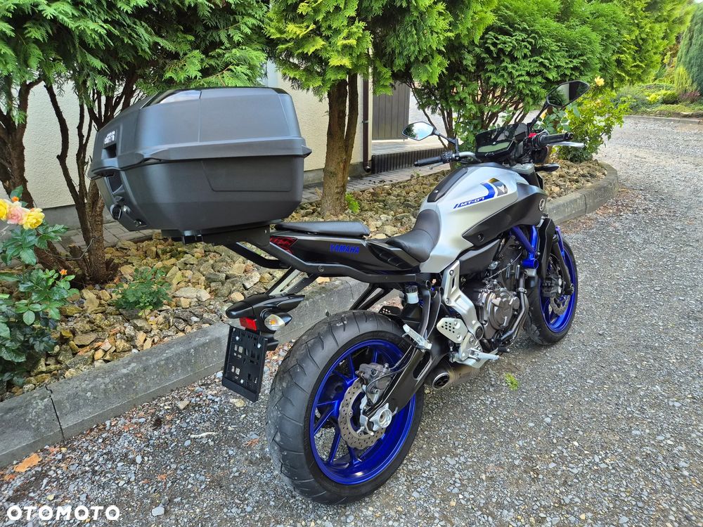 Yamaha MT - 6