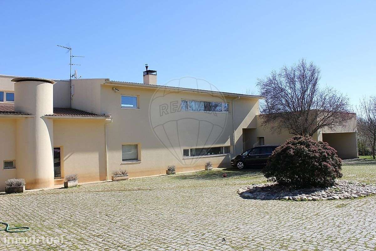 Moradia T6 para venda - Grande imagem: 2/50