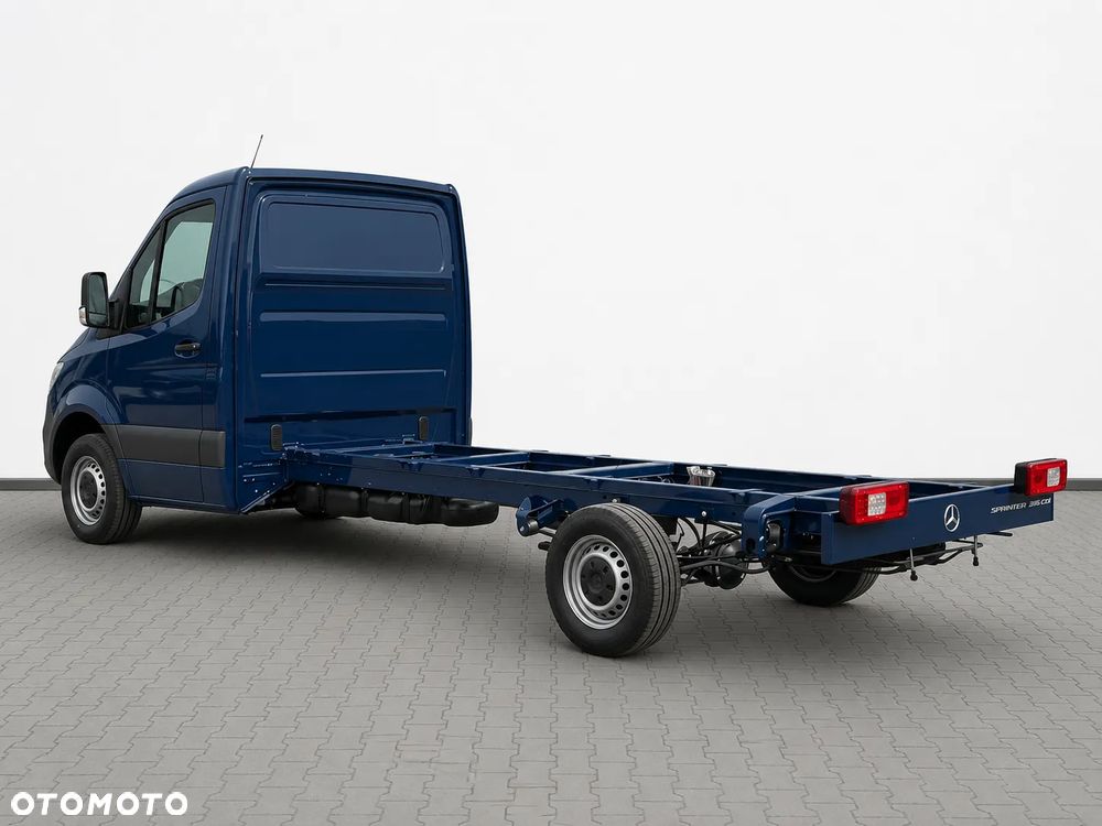 Mercedes-Benz Sprinter - 8