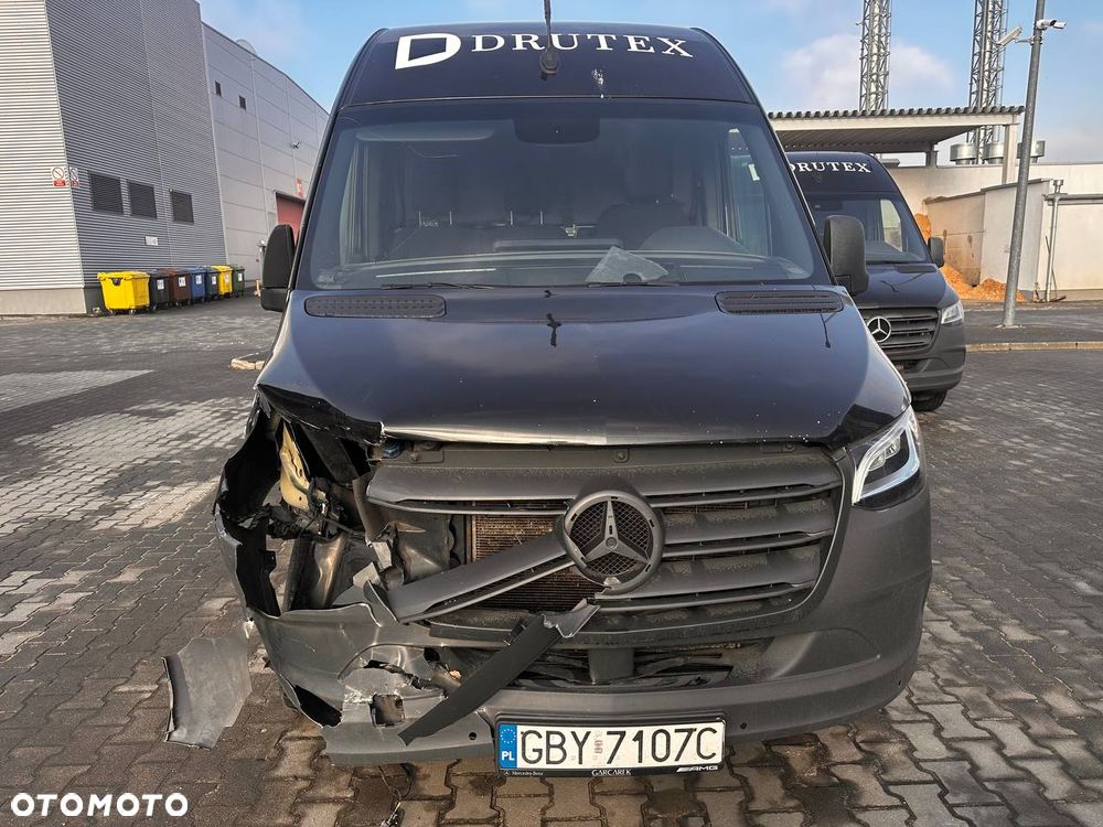 Mercedes-Benz Sprinter 319 CDI - 4