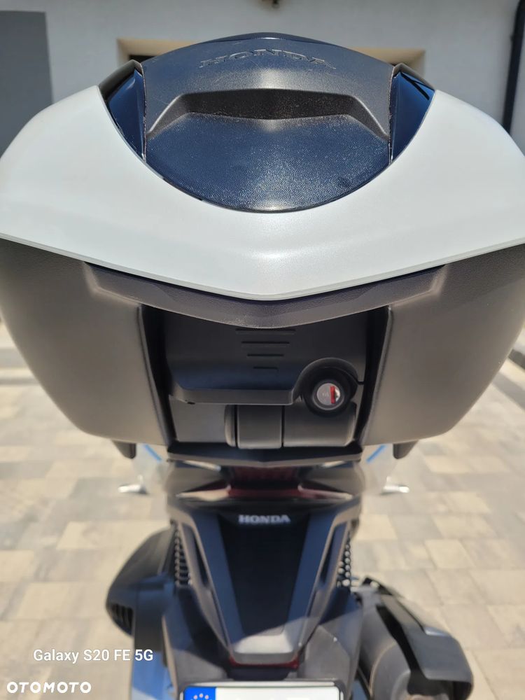 Honda NSS - 31