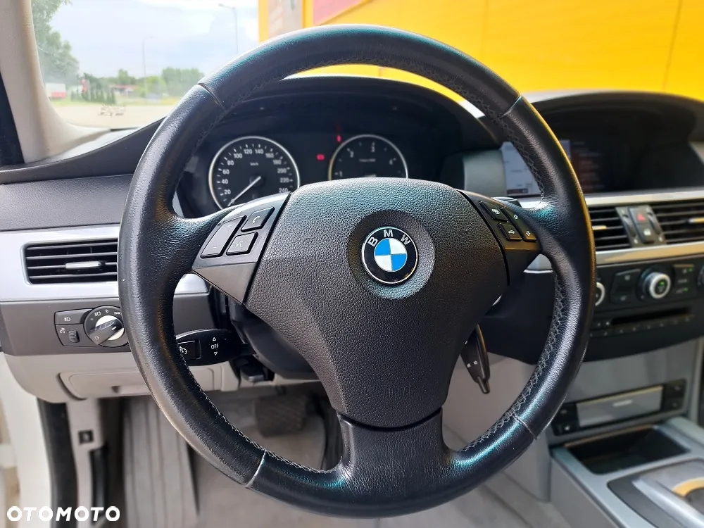 BMW Seria 5 - 11