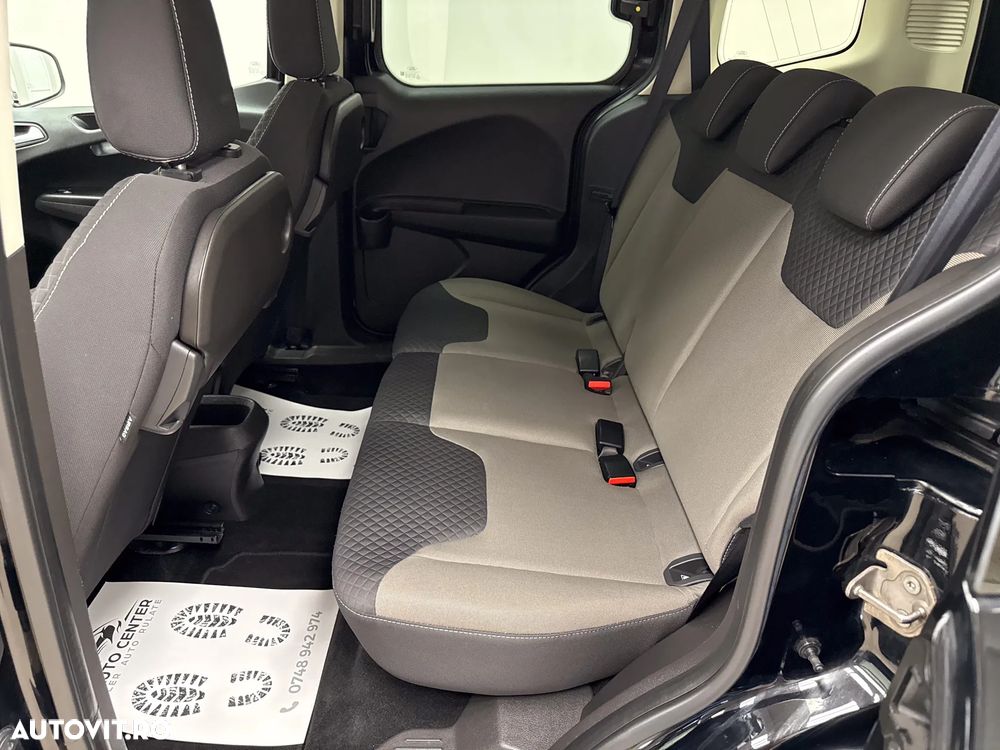 Ford Tourneo Courier 1.0 EcoBoost Titanium - 17