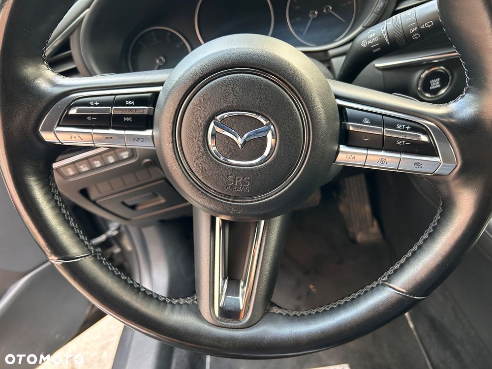 Mazda 3 2.0 mHEV Hikari - 17