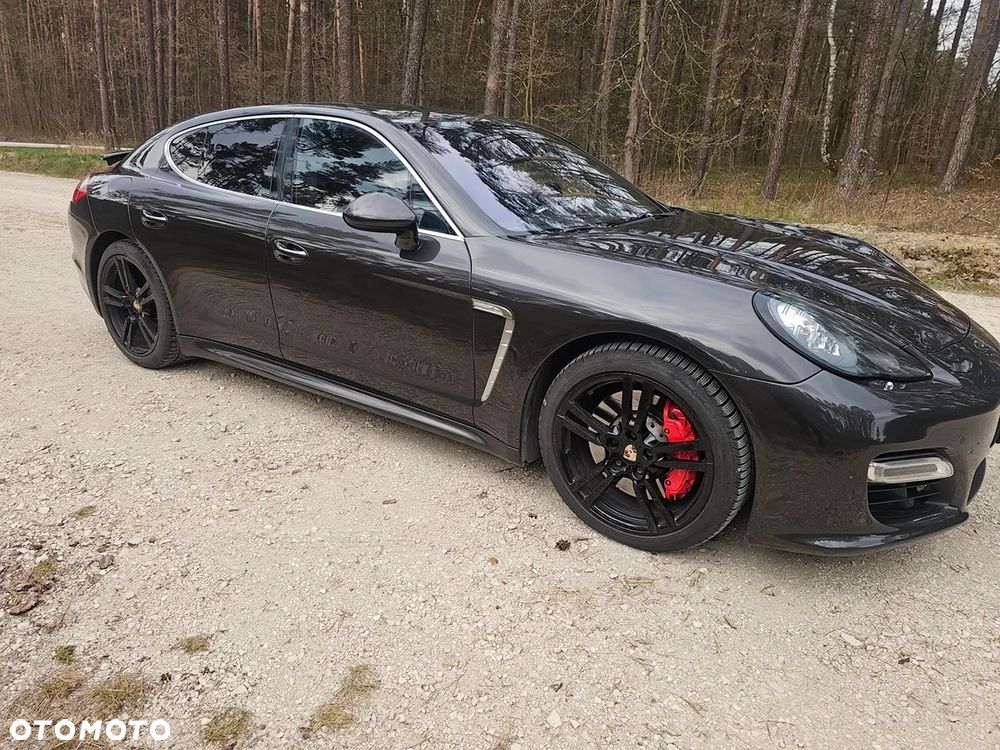 Porsche Panamera Turbo S - 11