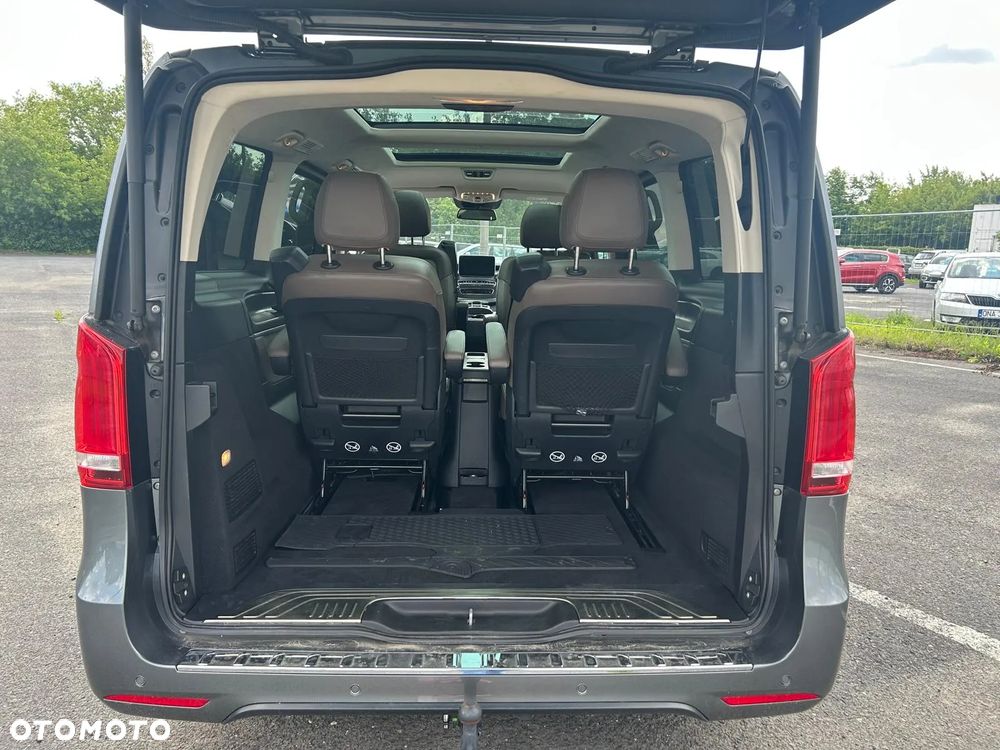 Mercedes-Benz Klasa V 300 d Exclusive 9G-Tronic (d³ugi) - 22