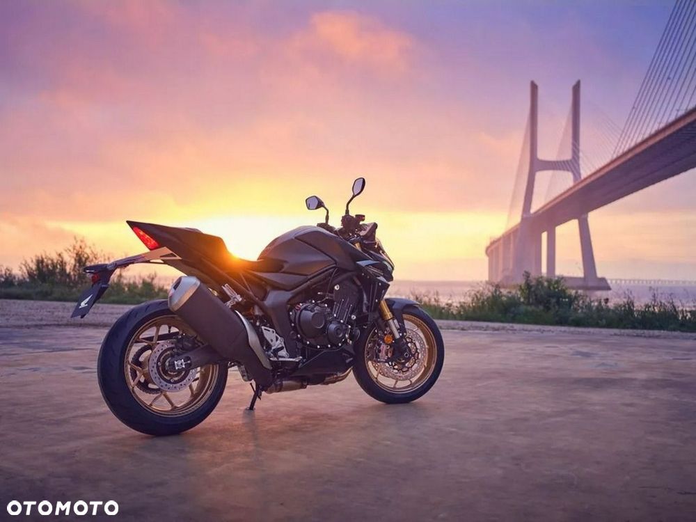 Honda CB - 3