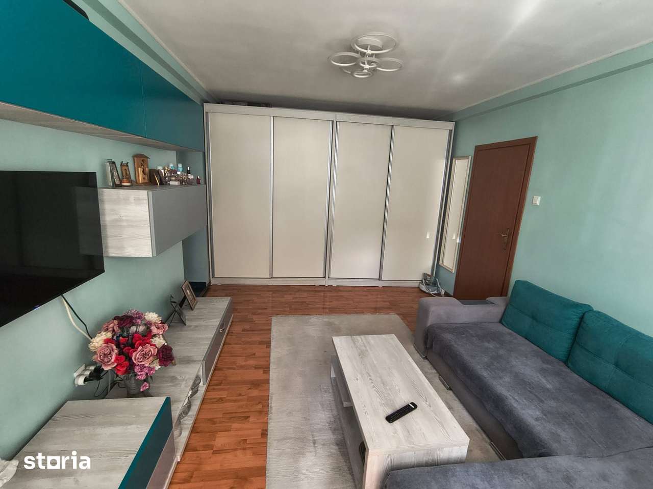 CENTRAL 2 CAMERE SEMI, MOBILAT SI UTILAT, 60 MP — fotografia 1