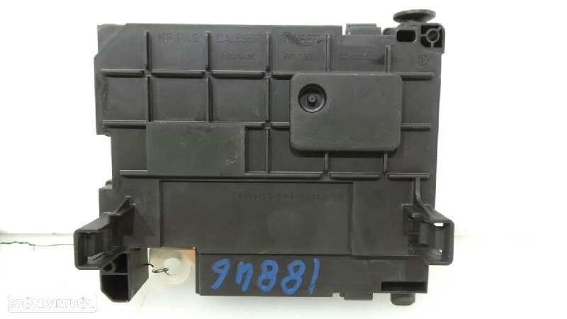 CAIXA RELÉS / FUSÍVEIS PEUGEOT 508 I 2016 - 2