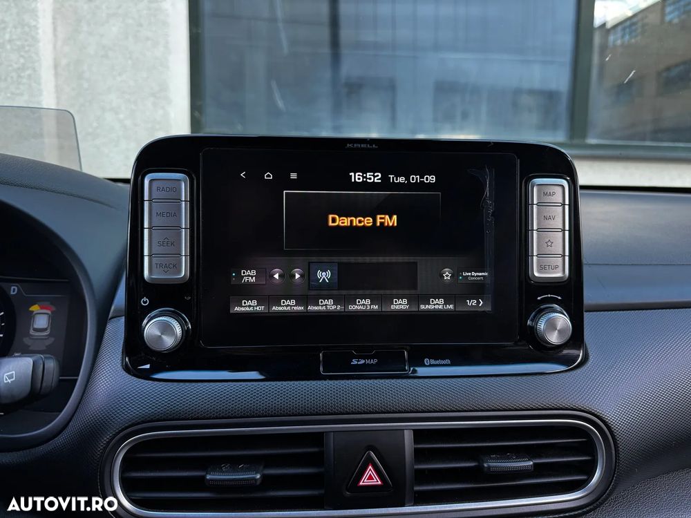 Hyundai KONA Premium - 34