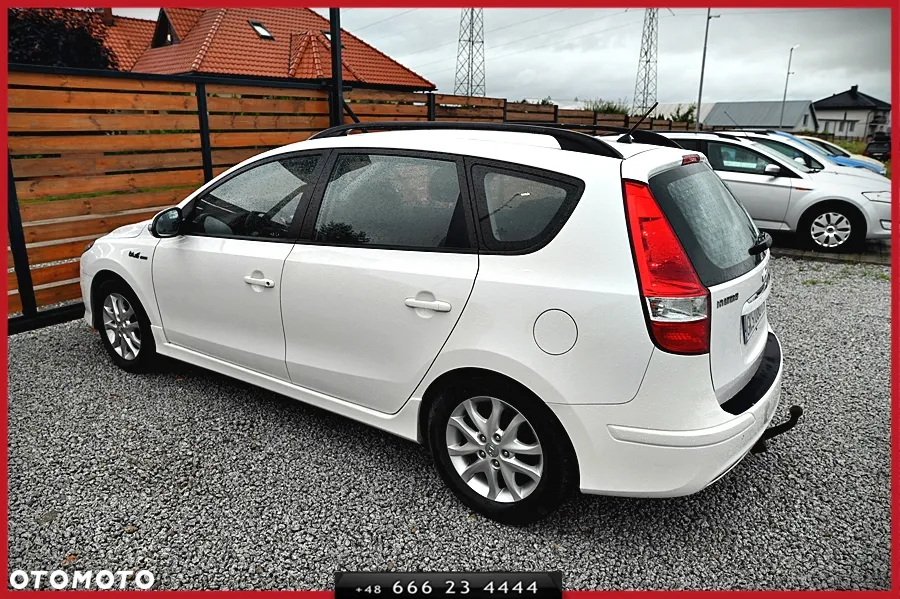 Hyundai i30 1.6 CRDI blue Comfort - 10