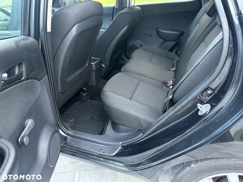 Hyundai i30 1.4 Classic + World Cup - 18