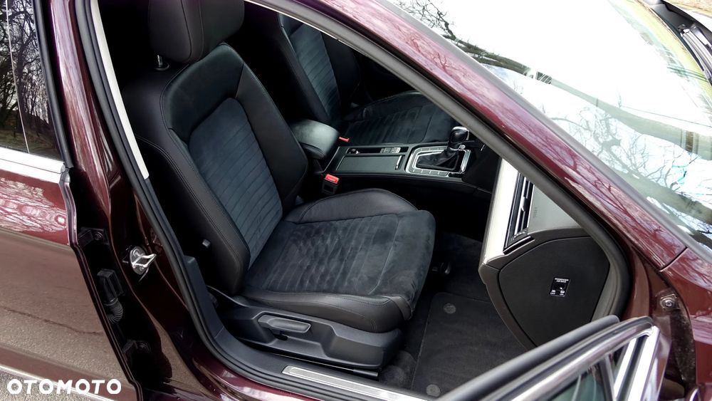 Volkswagen Passat 2.0 TDI (BlueMotion Technology) DSG Highline - 16