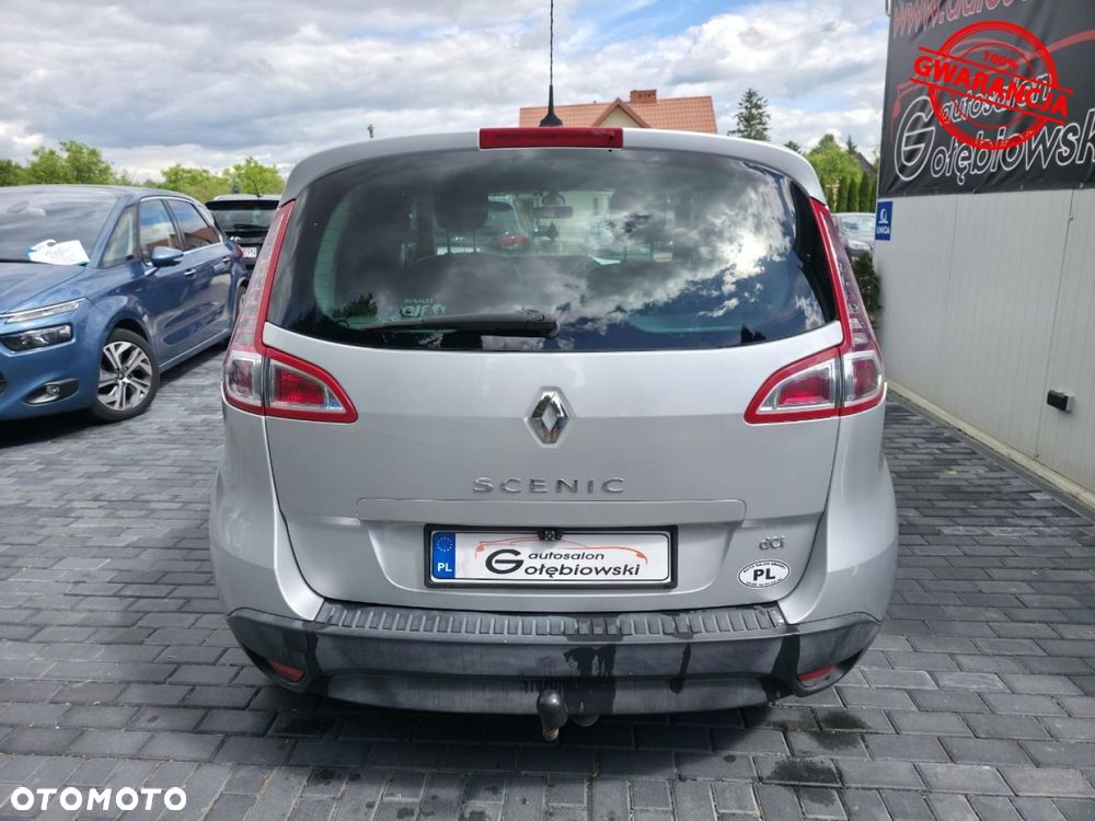 Renault Scenic dCi 110 EDC Paris - 9