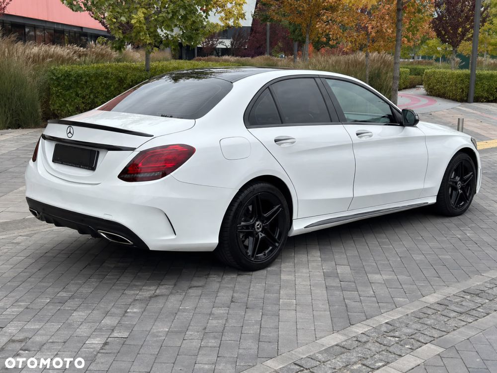 Mercedes-Benz Klasa C 200 4Matic 9G-TRONIC AMG Line - 7