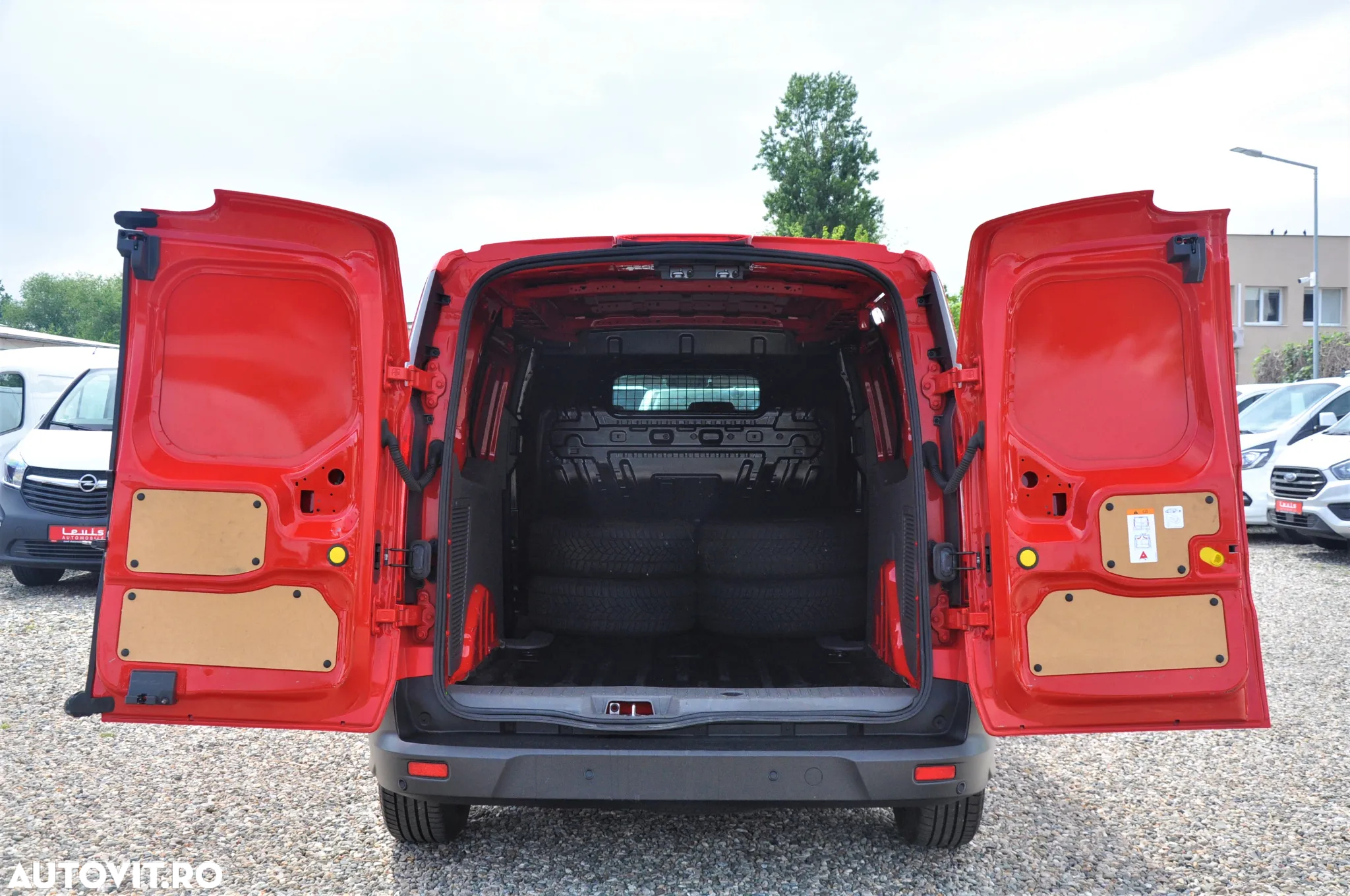 Ford Transit Connect Furgon Maxi - 7