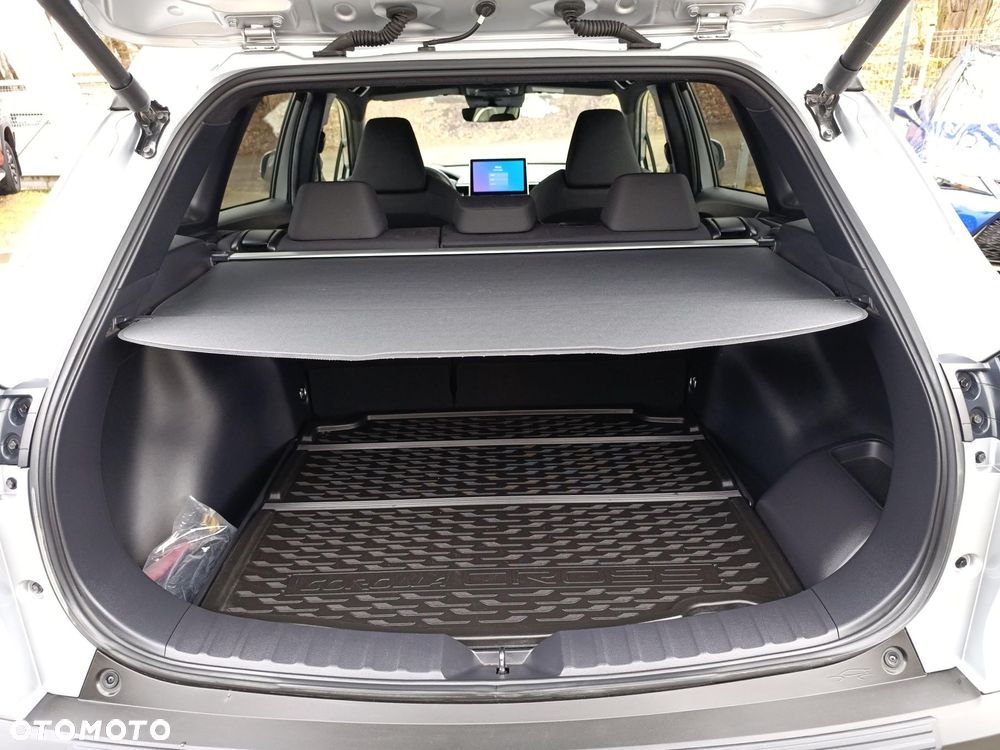 Toyota Corolla Cross - 28