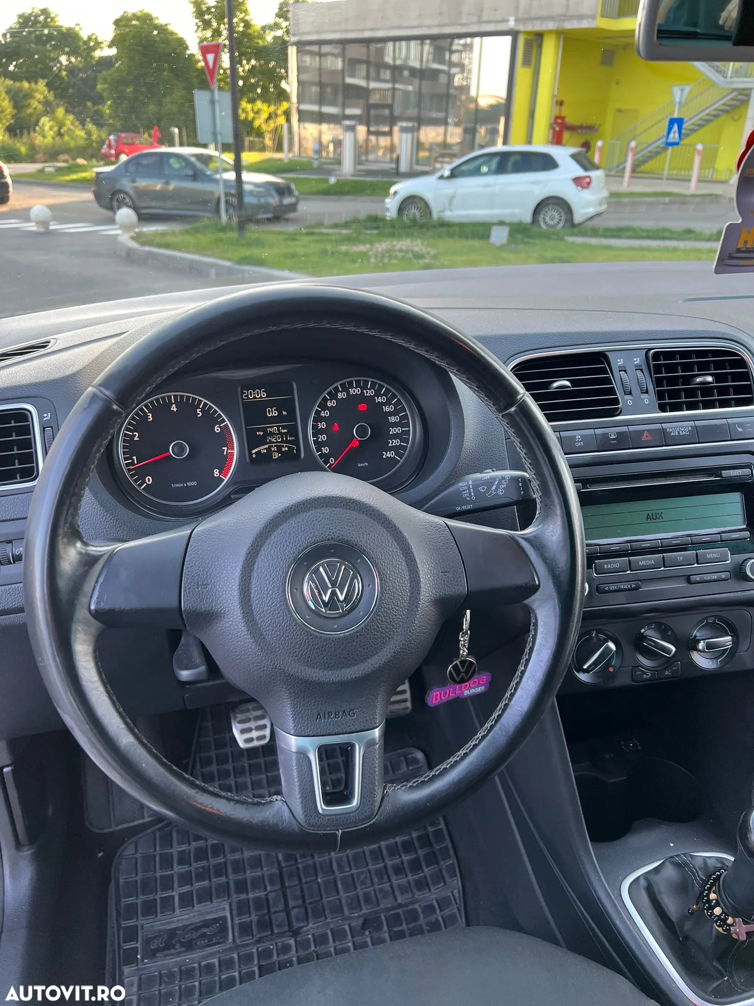 Volkswagen Polo - 10